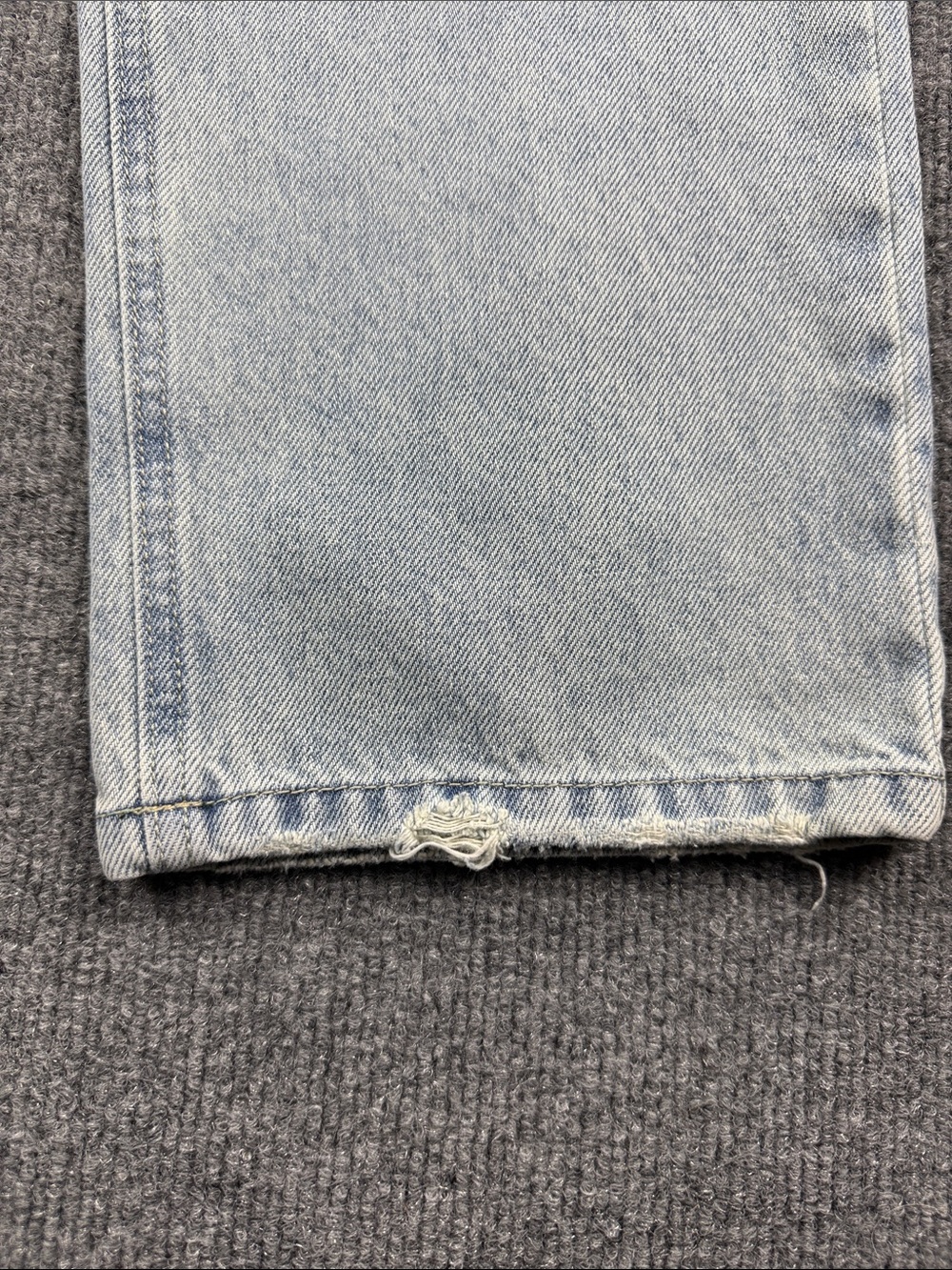 Japanese Levi's 501 Light Blue Jeans, Size 30x32 - Picture 8 of 14